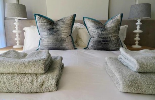 Bloubergstrand Apartment | Blouberg Luxury Beachfront Apartment