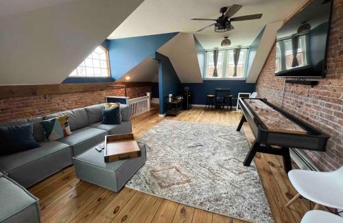 Atlantic City House | Blue Anchor Estate-BEACH BLOCK in the Orange Loop