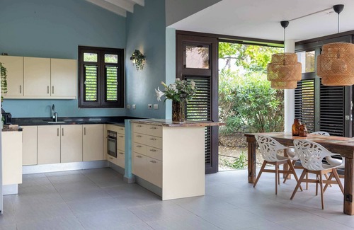 Sint Michiel Apartment | Blue Bay's Tropical Escape