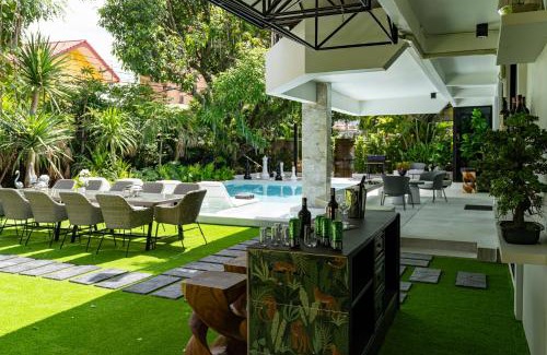 Chang Phueak Villa | Blue Bird Palace- Grand Pool Villa in Nimaan I Daily Housekeeping