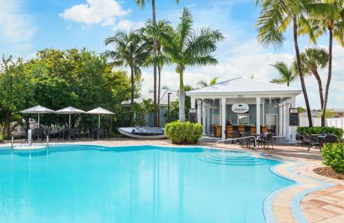 New Town Hotel | Blue Flamingo Resort Key West