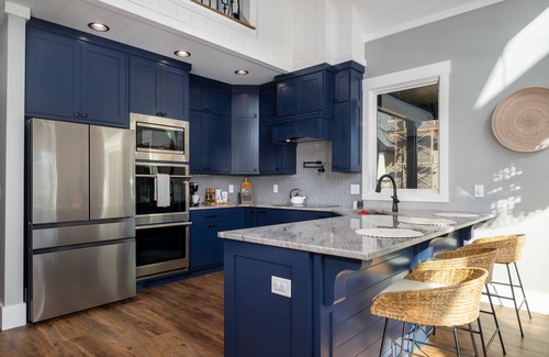 Lake Norman of Catawba House | Blue Heron by AvantStay | Lakefront, Dock, Pool, Theater | Sleeps 22