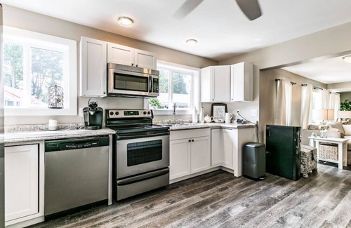 Verona Beach House | Blue Heron | Family Home by Sylvan Beach|Sleeps 12