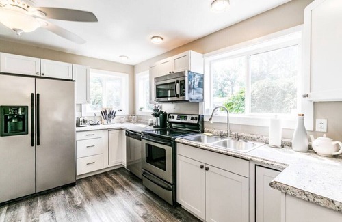 Verona Beach House | Blue Heron | Family Home by Sylvan Beach|Sleeps 12