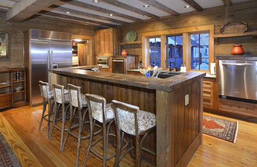 Crested Butte House | Blue Heron Lodge/Lux 6 Bedroom Estate Overlooks the Slate River! Hot Tub! Views!