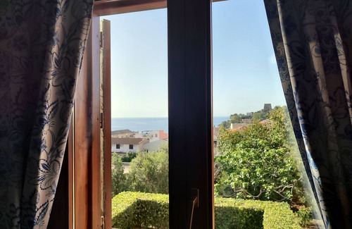 Ustica Apartment | Blue House with Sea View