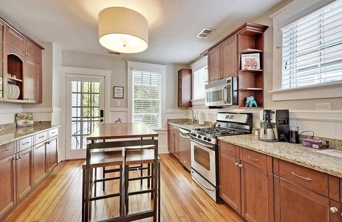 Cannonborough Elliotborough Apartment | Blue Magnolia Suite B: Your Serene Escape
