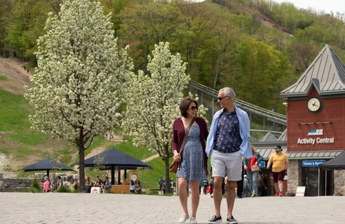 The Blue Mountains Hotel | Blue Mountain Resort Inn