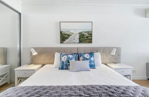 Nelly Bay Hotel | Blue on Blue Studio Room 1242