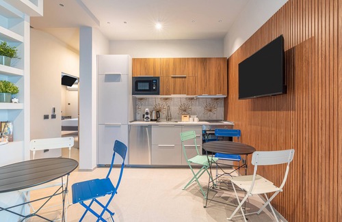 Viagrande Apartment | 'Blue' Room with Mountain View, Shared Terrace and Air Conditioning