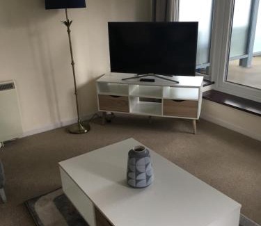 Woking Apartment | Blue Sky Apartments@The Centrium, Woking