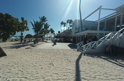 Playa Bibijagua Apartment | blue sky beach playa sun bright house