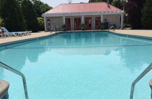 Douglas Condo | Blue Star 11 Saugatuck/Douglas condo w/ pool; 2 min to town, 5 min to beach