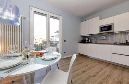 Colombare Apartment | Blue Suite Apartment Sirmione