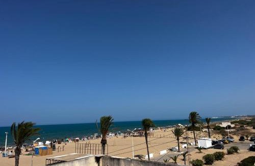 Raoued plage House | Blue View Rooftop - Gammarth , Pieds dans l'eau, Terrasse panoramique face à la mer