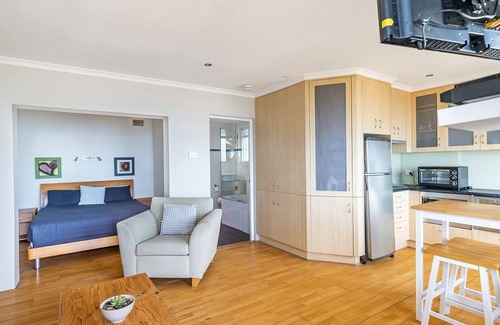 Nelson Bay Apartment | Blue Vista,9,13 Victoria Parade - Studio with stunning water views and air conditioning