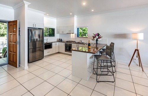 Hamilton Island House | Blue Water Views 16 - breathtaking views and luxury at on Hamilton Island.