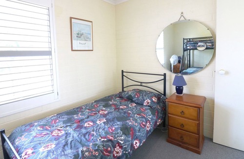 Eden Apartment | Blue Waters Unit 4 - 5+ nights