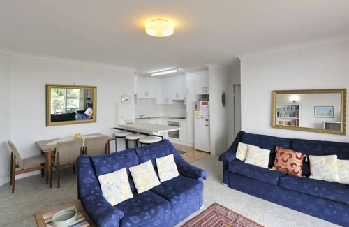 Shoal Bay Apartment | Blue Waters Unit 8/59 Ronald Ave, Shoal Bay - This cosy unit has the views and the position!