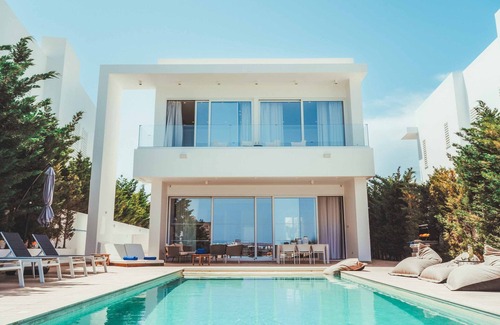 Pernera Villa | Blue Waves 3 Beachfront