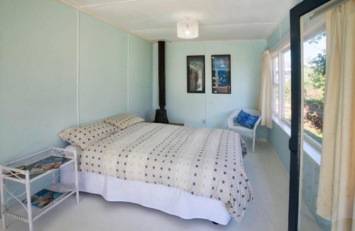 Port Levy House | Blueberry Bach - Port Levy Bach