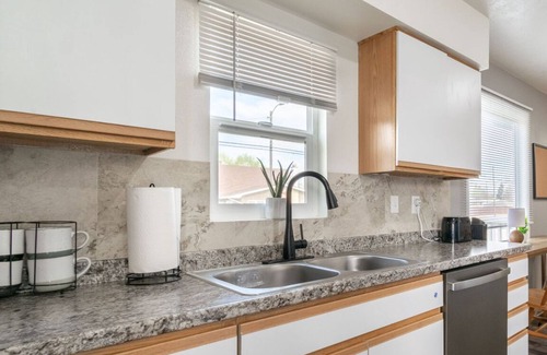 Great Falls House | Bluebird House - Extended Stay