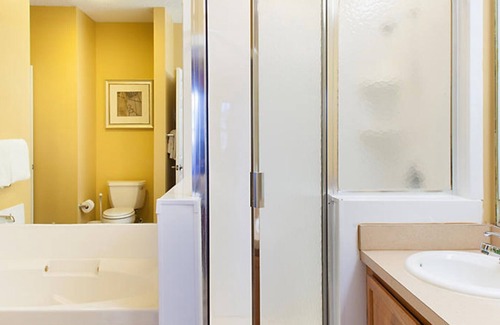 Myrtle Beach Resort | Bluegreen Harbour Lights, 1br Deluxe Unit, Free WiFi and Parking