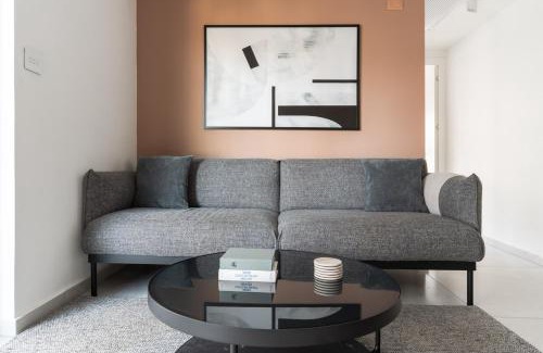 Jaffa Apartment | Blueground at Noga, High End, Balcony