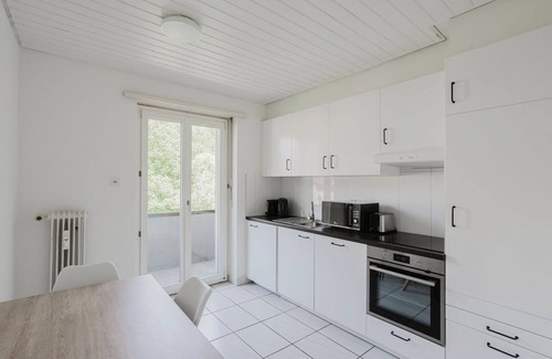Breite Apartment | Blueground | Breite, elevator, fully furnished