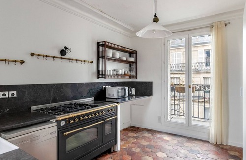 Quartier de Rochechouart Apartment | Blueground | Cadet, furnished, close to metro