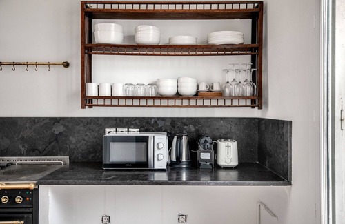 Quartier de Rochechouart Apartment | Blueground | Cadet, furnished, close to metro