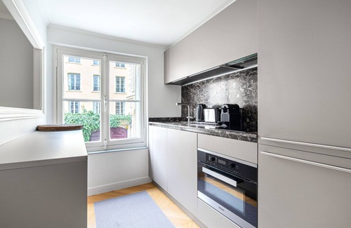 7th Arrondissement Apartment | Blueground | Invalides, nr Rodin & Maillol Museums