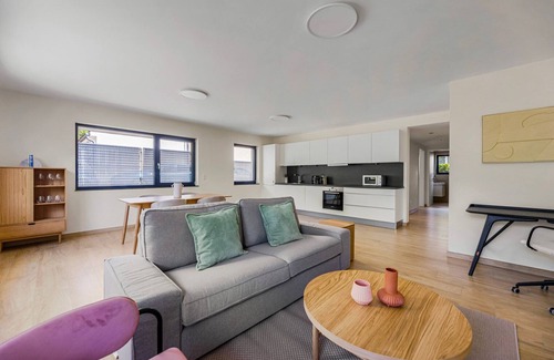 Kirchberg Apartment | Blueground | Kirchberg, balcony, nr Parc de Merl
