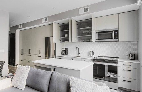 Connecticut Ave - K Street Apartment | Blueground | Logan Circle, gym & w/d, nr metro