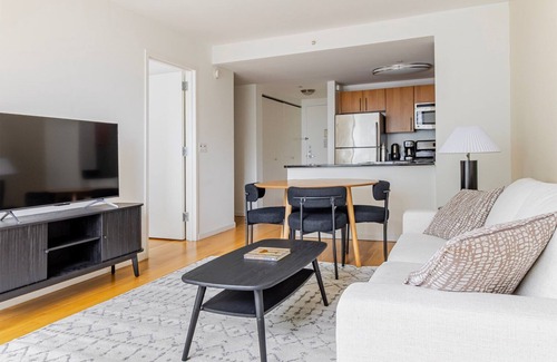 Hunters Point Apartment | Blueground | Long Island City, rooftop, nr Gantry Plaza