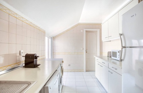 Principe Real Apartment | Blueground | Principe Real, parking