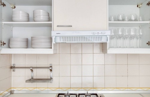 Principe Real Apartment | Blueground | Principe Real, parking