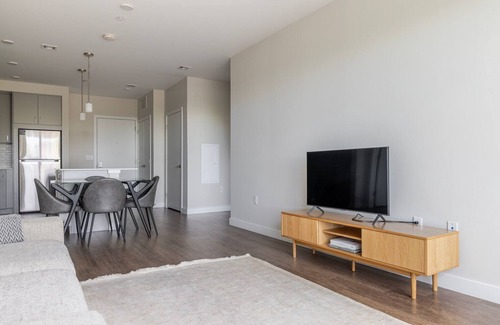 St. Elizabeth's Apartment | Blueground | St. Elizabeth's, AC, w/d, nr med ctr