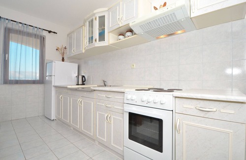 Okrug Gornji Apartment | BLUEHOUSE 1 spacious apartment for 8+2 persons with sea view