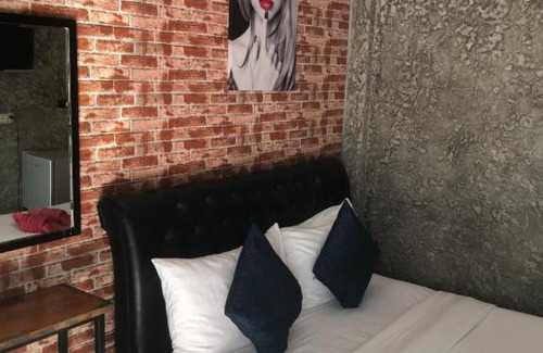 Rayong Apartment | Bluemoon 10 guests Home