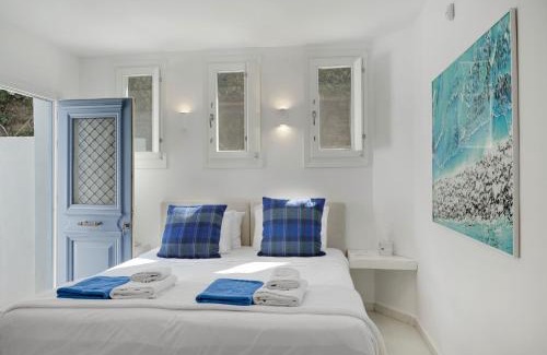 Syros Villa | Blueros - Main Villa