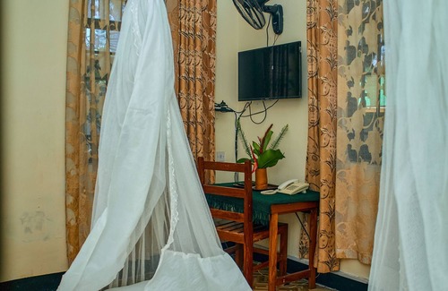 Arusha Cabin | Bluestone Lounge and Lodge.