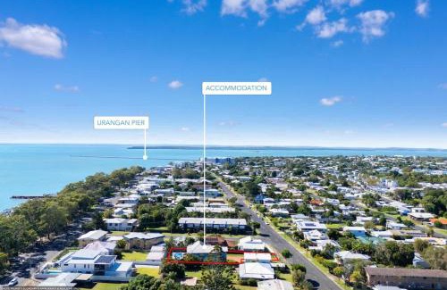 Urangan House | Bluewater Beach Retreat - 5BD Pool Walk to Beach