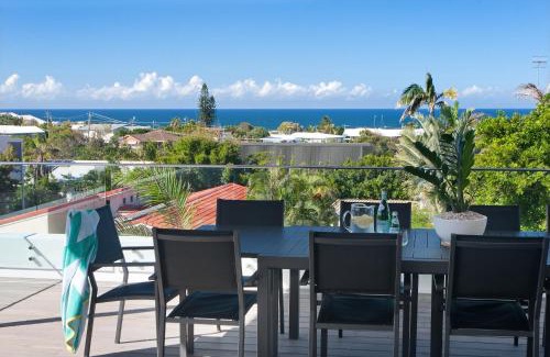 Sunrise Beach House | Bluey's Beach House - 5 Bedroom