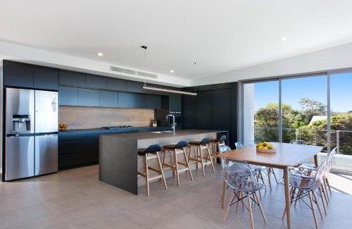 Sunrise Beach House | Bluey's Beach House - 5 Bedroom