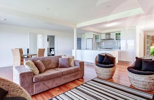 Blueys Beach House | Blueys Bliss 2