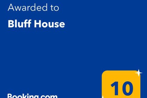 St Leonards Apartment | Bluff House