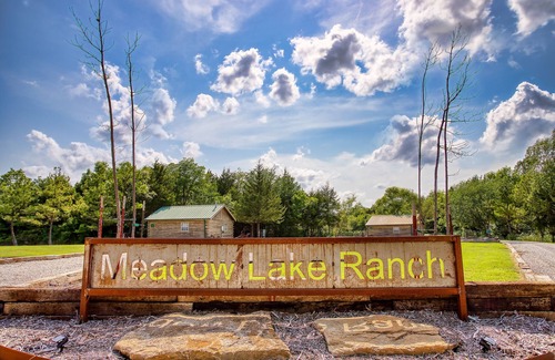 Sand Springs Cabin | Blufftop cabin with private patio and gorgeous views! Daily country breakfast included.