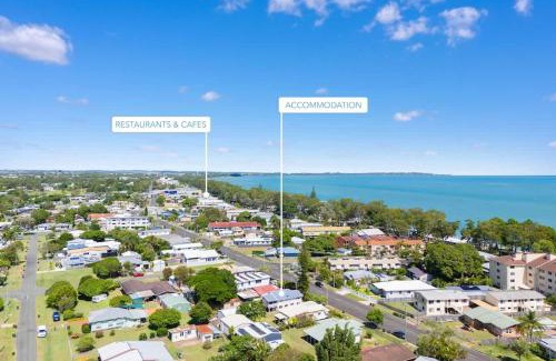 Torquay House | Blush Beach Shack- Stones throw to Beaches