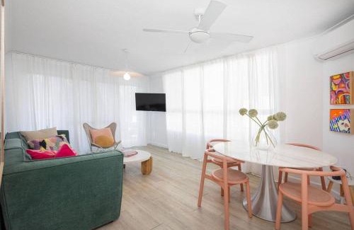 Broadbeach Apartment | Blush on Broadbeach- beachside and pet friendly, 3rd floor walk up